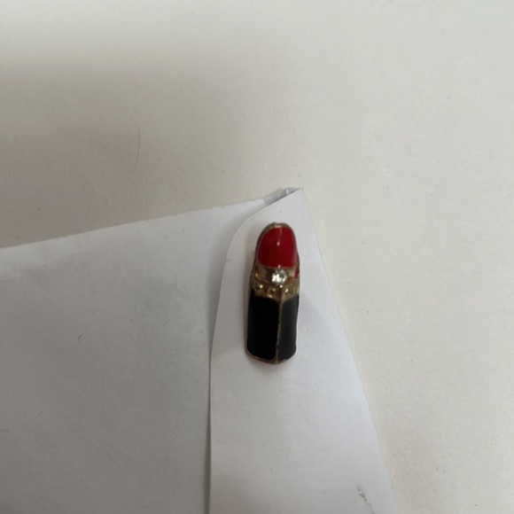 Vintage lipstick earrings - Picture 3 of 4